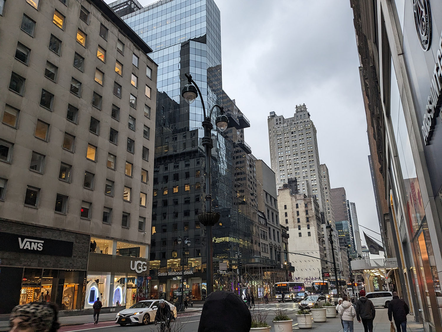 546 Fifth Ave